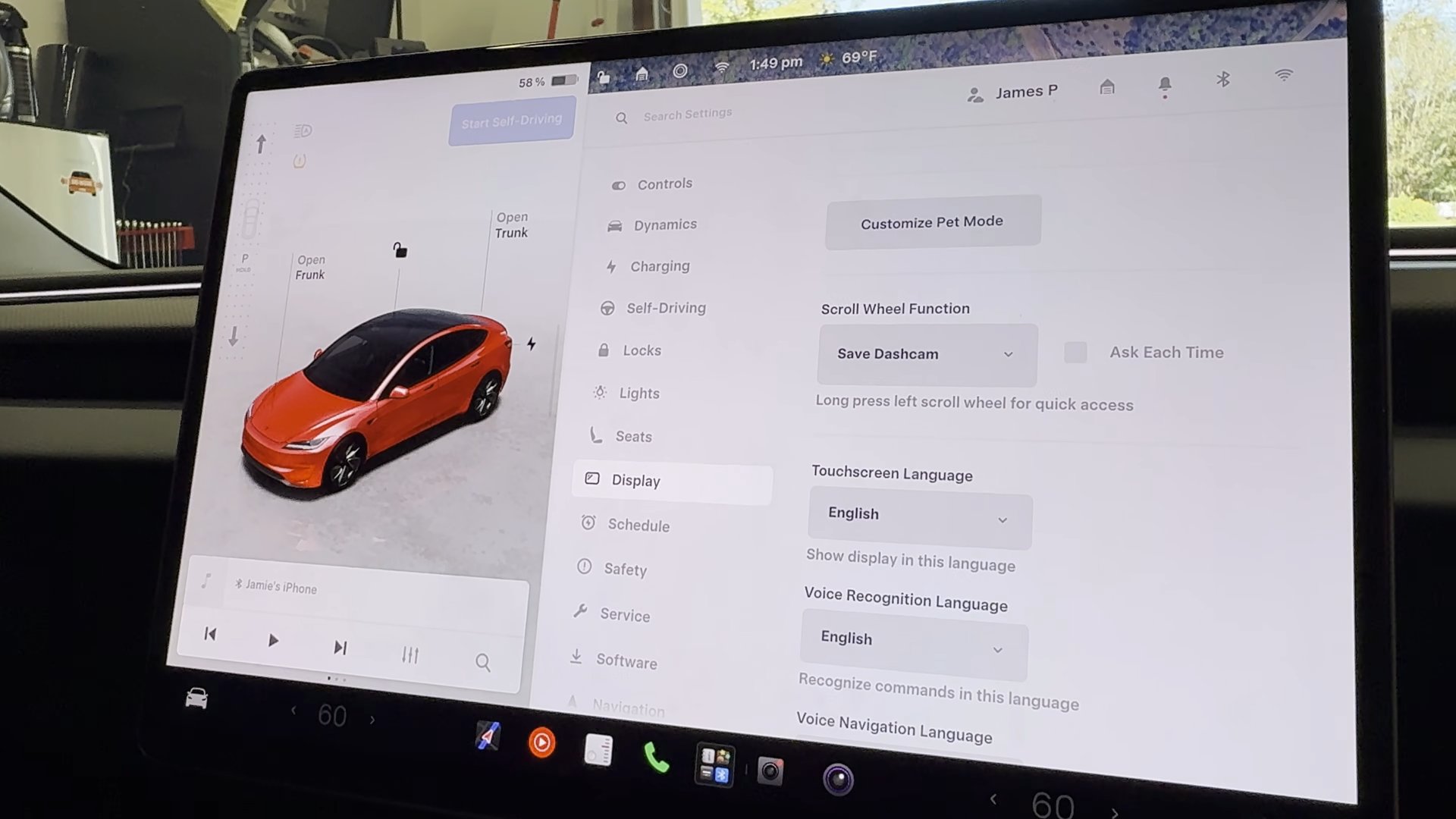 Setting up how dashcam clips save, on the car's screen
